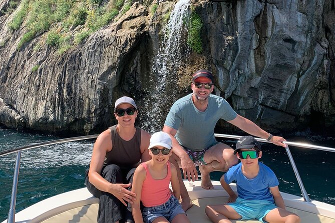 All-Inclusive Capri Boat Tour with City Visit from Positano - A boat day that pairs Capri’s coast with the island itself