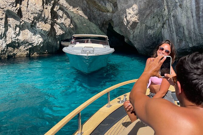 All-Inclusive Capri Boat Tour with City Visit from Positano - What the onboard snacks and drinks mean in practice