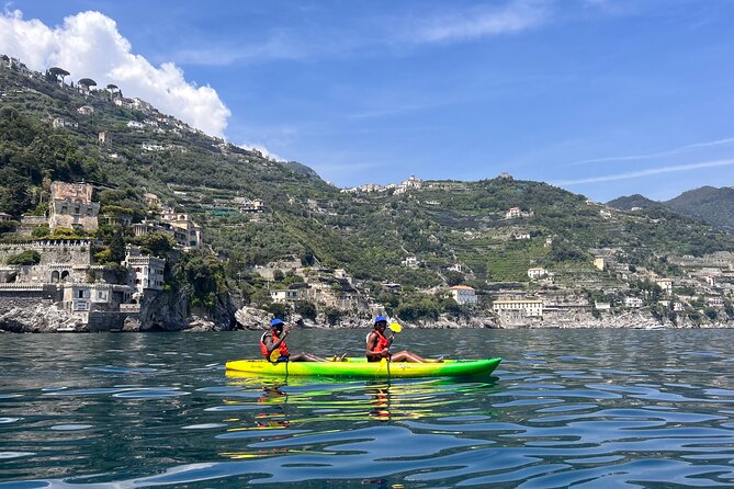 Amalfi Coast : Kayak-Snorkeling tour Pandora Cave & Hidden beach - The paddle back to Maiori