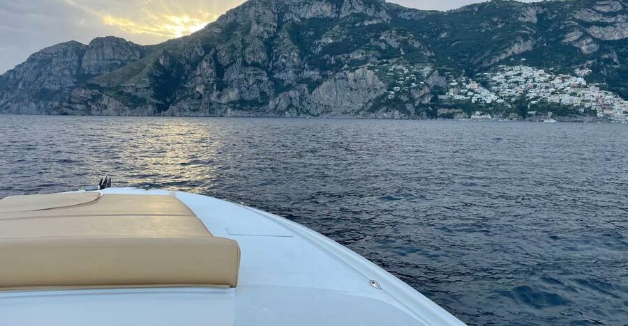 Amalfi Coast: Scenic Boat Private Tour with Aperitif - Key points to know