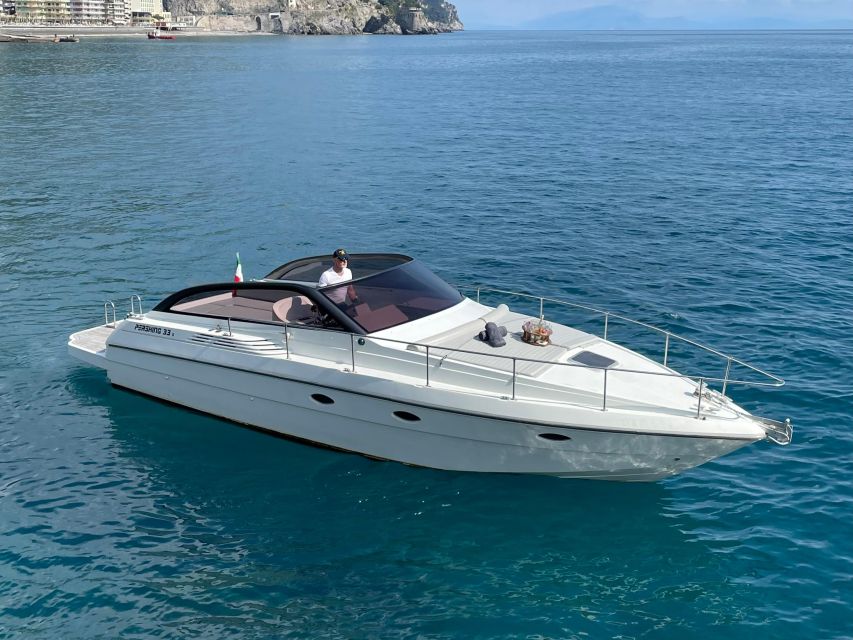 Amalfi Coast: Scenic Boat Private Tour with Aperitif - An easygoing aperitif, not a full meal