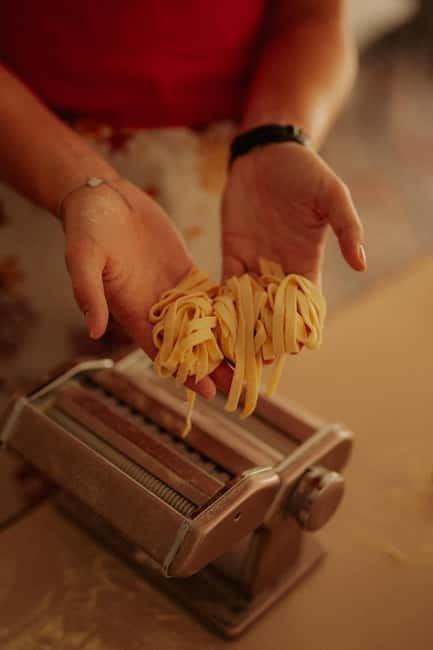 Amalfi: Cooking Class with Pasta, Mozzarella, and Tiramisù - Mozzarella: start with the hands-on work