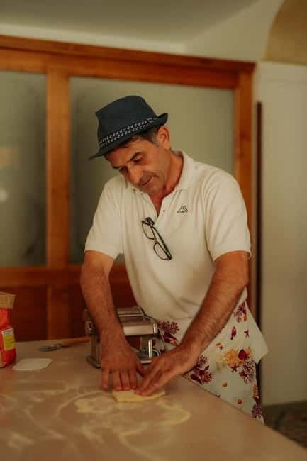 Amalfi: Cooking Class with Pasta, Mozzarella, and Tiramisù - Sit down to the meal you helped prepare