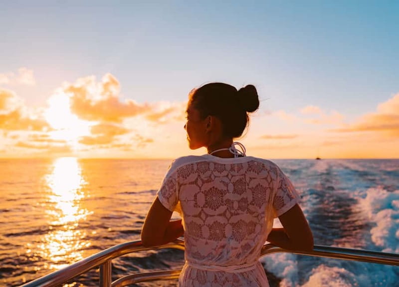 Amalfi: Sunset Boat Tour with Fruit and Drinks - A quick look at the cruise