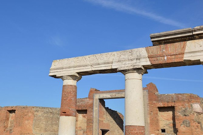 Ancient Pompei in the afternoon - Glauco’s role in making the ruins click