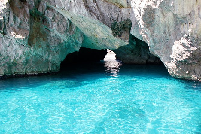 Capri Boat tour from Positano with Light Lunch, Drinks & Swim - Three or four hours to find your own Capri
