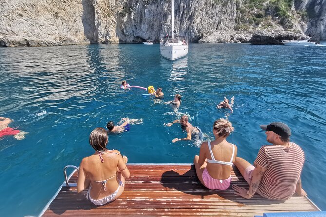 Capri Boat Tour from Sorrento with Limoncello - FAQ