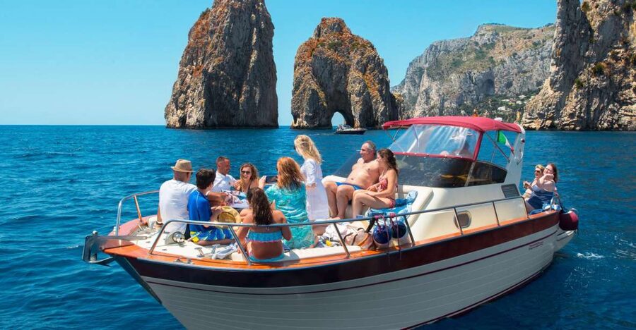 Capri: Full-Day Small Group Boat Tour - From Sorrento to the sea