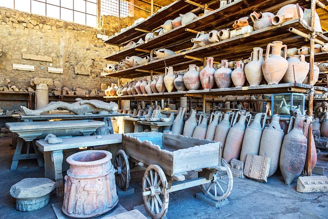 Discover the Ancient Ruins of Pompeii: Day Trip from Rome - Reading Pompeii through its streets and buildings