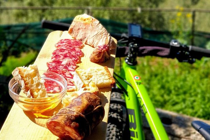 E-Bike Food and Wine Tour in the Sorrento Peninsula - How much effort does the e-bike ride take?
