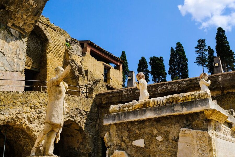 Ercolano: Herculaneum Skip-the-Line Ticket & Audio Guide - What the skip-the-line ticket does, and what it does not