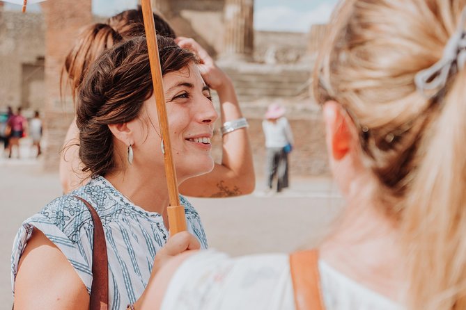 Explore Pompeii with an Archaeologist - What the small group and guide add