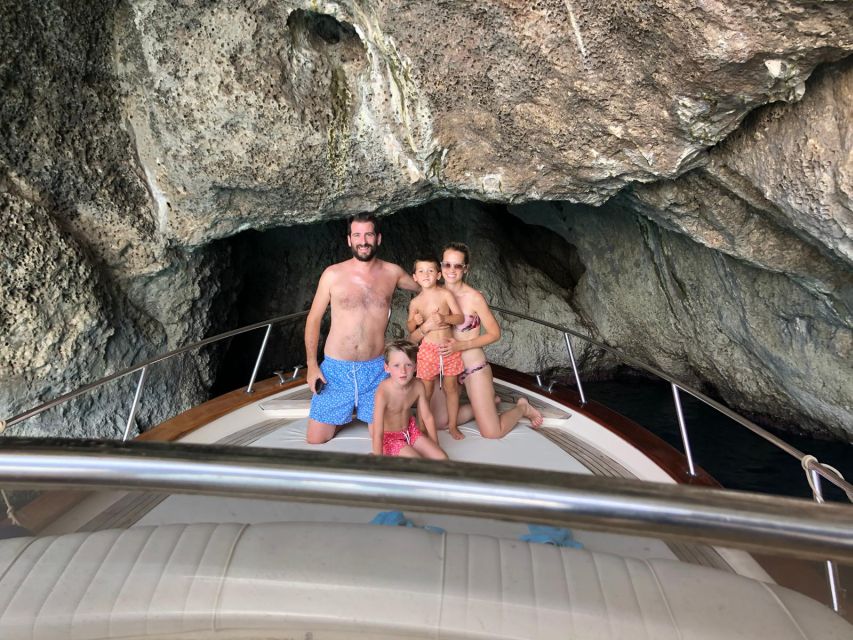 From Naples: Boat Tour to Capri Island with Aperitiv - Capri’s cliffs, caves and Faraglioni