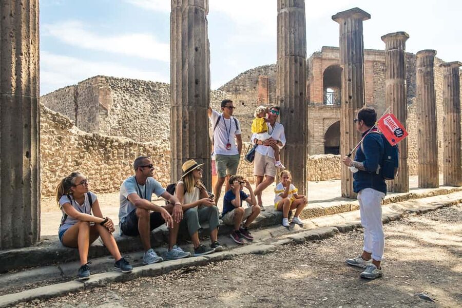 From Naples: Pompeii Skip-the-Line Guided Tour - The House of the Faun and the Macellum