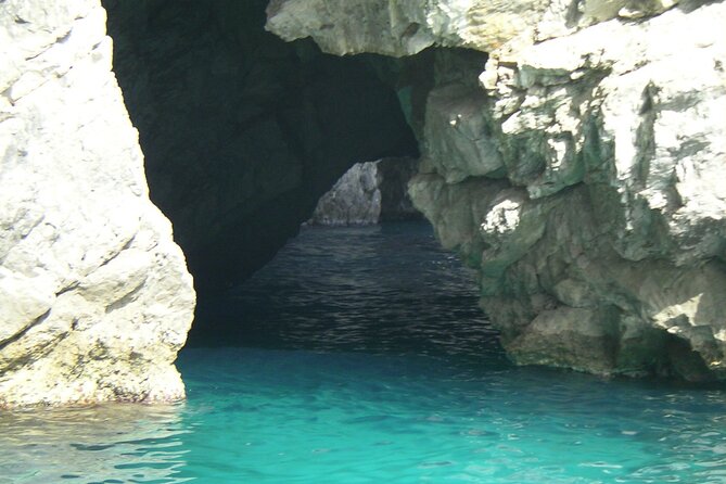 From Sorrento/Nerano:Capri Shared Tour (9:15am Boat Departure) - From Sorrento to Nerano, then out to sea