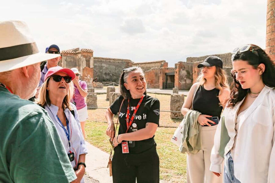 From Sorrento: Pompeii Half-Day Skip-the-Line Tour - Crossing the gate with a guide
