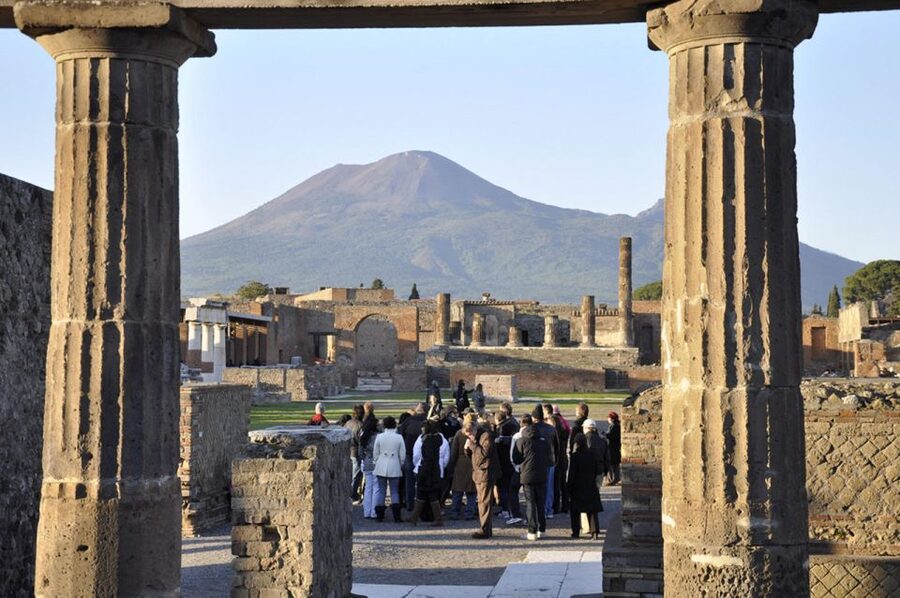 From Sorrento: Pompeii Ruins All-inclusive Guided Tour - How to prepare for the walk