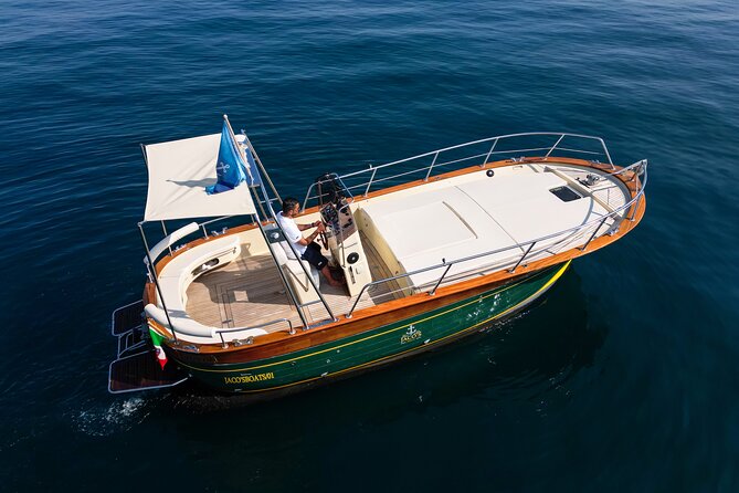 Full-Day Private Capri Boat Tour - Lunch, drinks, and the captain