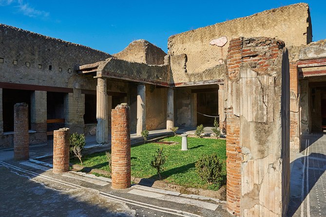 Guided Day Tour of Pompeii and Herculaneum with Light Lunch - What a guided group adds, and what it costs you