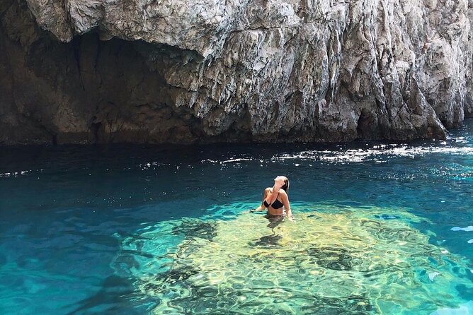Half day tour of Capri by private boat - Meeting point and a few useful checks