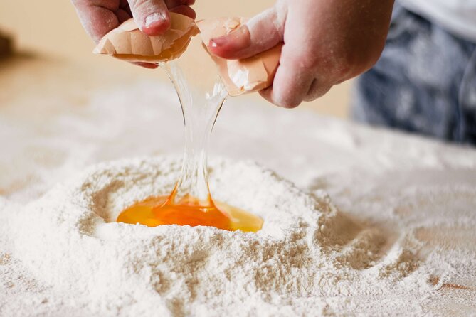 Hands-On Cooking Class & Farmhouse Tour on the Amalfi Coast - How the small-group format shapes the day