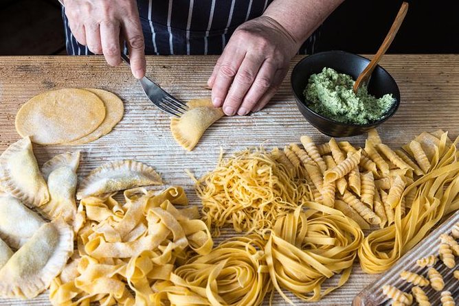 Hands-On Italian Cooking Class with Local Sorrento Chef - Drinks, welcome bites and what is included