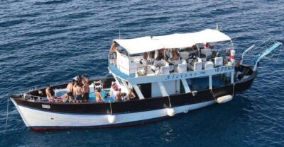 Ischia: Island Boat Tour with Neapolitan Lunch & Snorkeling