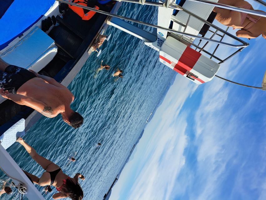Ischia: Island Boat Tour with Neapolitan Lunch & Snorkeling - Casamicciola, Il Fungo, and the northern shore