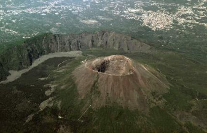 Mt Vesuvius and Pompeii Tour by Bus from Sorrento - Pompeii first, then the volcano that changed it