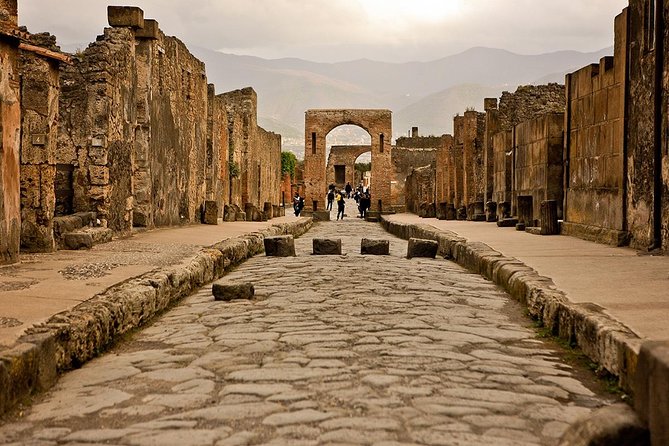 Mt Vesuvius and Pompeii Tour by Bus from Sorrento - Pompeii’s streets are easier to understand with a guide