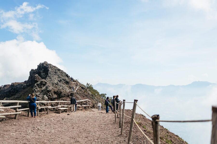 Naples: Pompeii and Mt. Vesuvius with Lunch and Wine Tasting - Vesuvius: crater views or a lava route