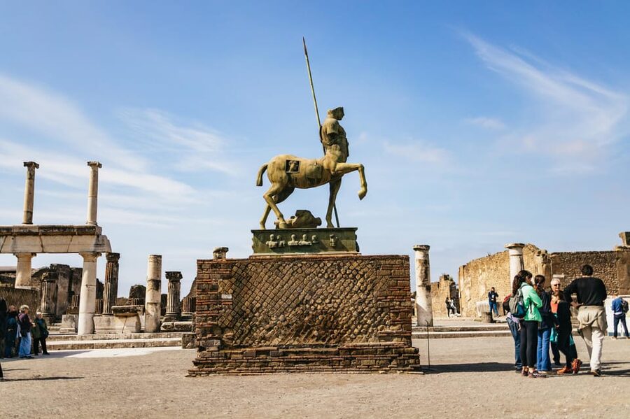 Naples: Pompeii and Mt. Vesuvius with Lunch and Wine Tasting - FAQ