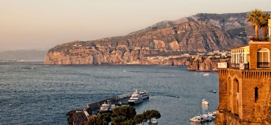Naples/Sorrento/Positano: Private Amalfi Coast Tour by Vespa - Positano: a town made for walking