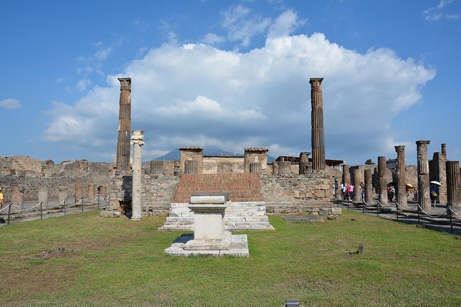 Pompeii: 2 Hour Private Tour with an Archeologist Guide - Getting to Via Villa dei Misteri