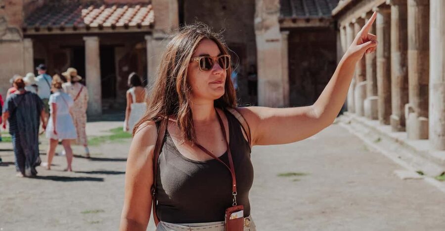 Pompeii 3hours Villa of Mysteries tour with an Archaeologist - Theatre, baths, and the city’s civic heart
