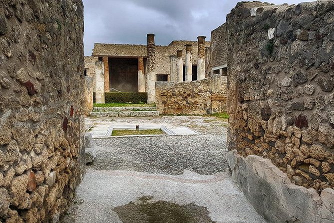 Pompeii and Amalfi Coast Private Day Trip with Pick Up - Positano is a short, steep stop