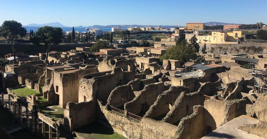 Pompeii and Herculaneum: Guided Tour with an Archaeologist - Starting at Porta Marina Inferiore