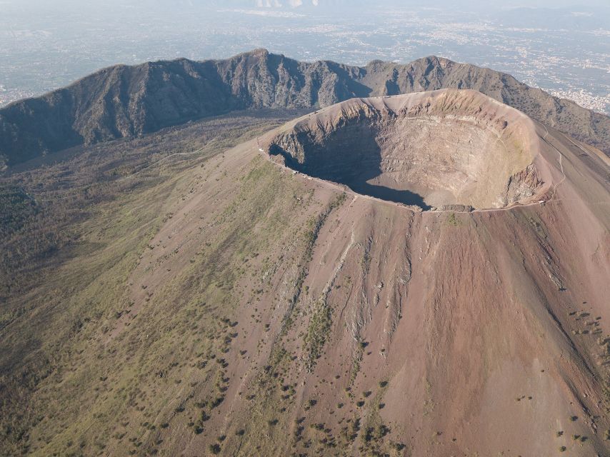 Pompeii: Day Tour of Pompeii and Vesuvius with Bus Transfer - Two landmarks, one tightly planned day