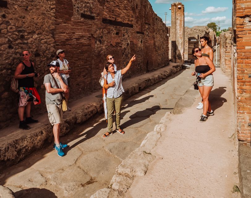 Pompeii: Entry Ticket and Guided Tour with an Archaeologist - The Lupanar and the lives behind the ruins
