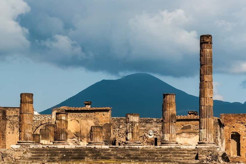 Pompeii: Exclusive Tour with Archaeologist and Entry Tickets - Guides who make the stones speak