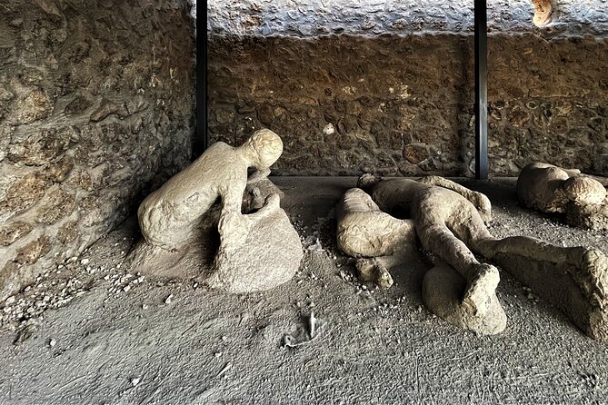 Pompeii: Guided Tour with Skip-the-Line Entry - How the Guides Shape the Visit