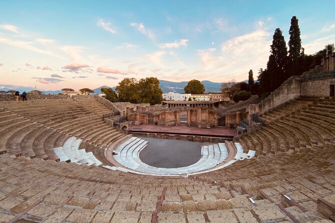 Pompeii Private Tour with an Archaeologist and Skip The Line - 3 hours - The Lupanar and Pompeii’s less polished side