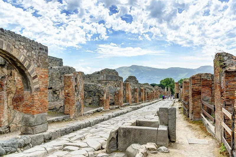 Pompeii Ruins Private Tour with Optional Skip-the-Line Entry - The Pompeii visit in brief