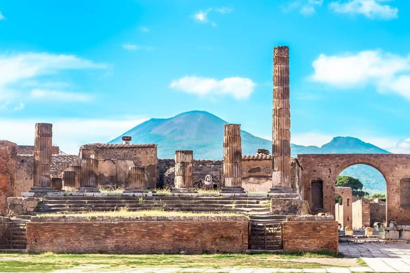 Pompeii Ruins Private Tour with Optional Skip-the-Line Entry - Why a private guide can be worth the price