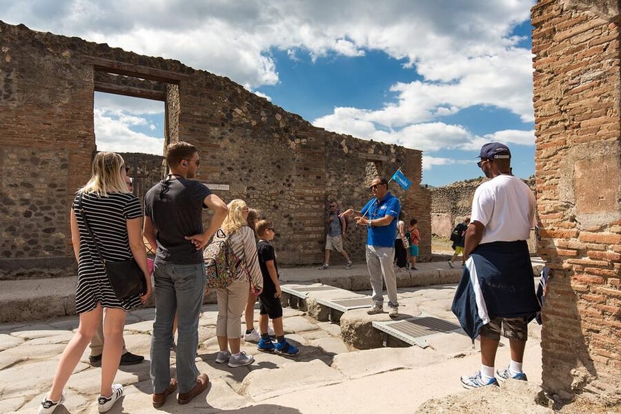 Pompeii: Skip-the-Line Guided Tour - The amphitheater and time to explore