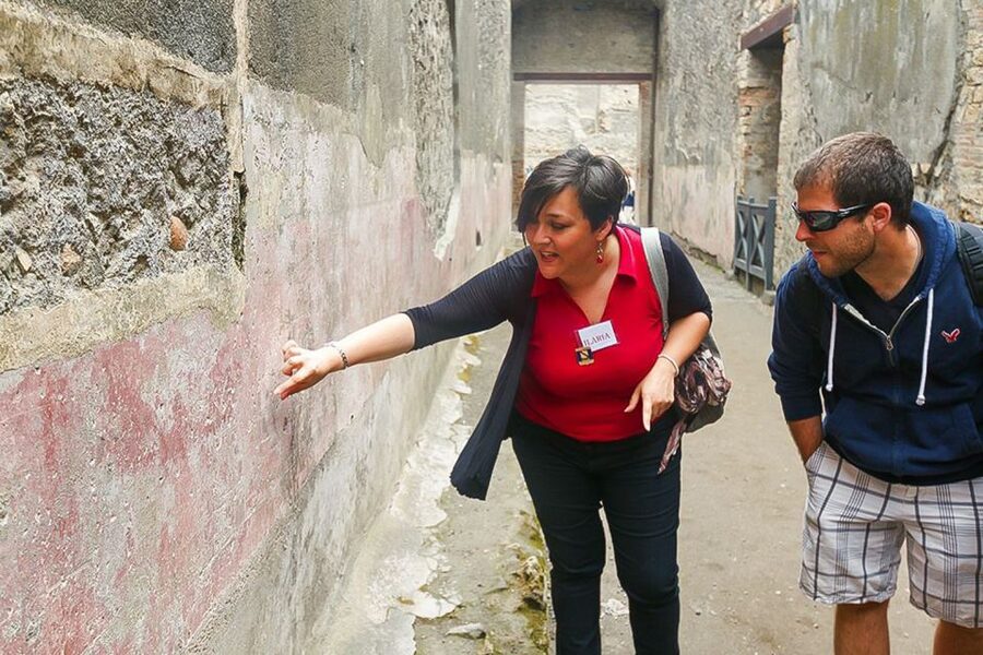 Pompeii: Skip-the-Line Guided Tour with Expert Archaeologist - The old cemetery and city walls