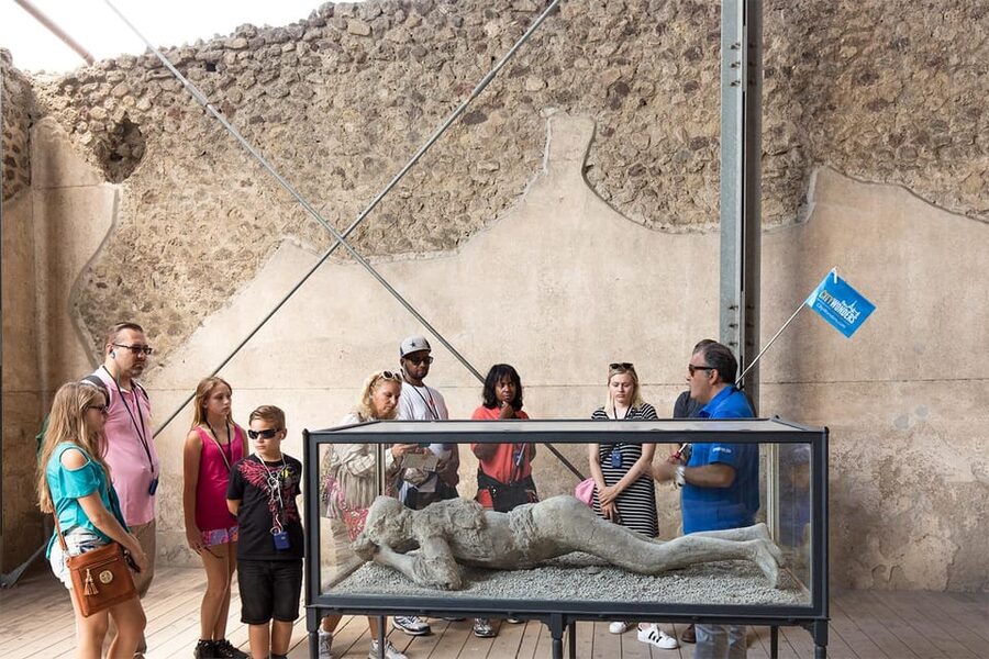 Pompeii: Skip-the-Line Guided Tour - The Forum and the city’s daily rhythm