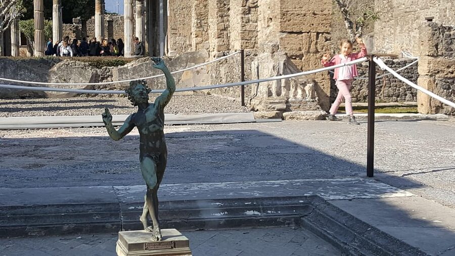 Pompeii: Skip-the-Line Tickets and Tour with Archaeologist - Is $105 good value for two hours?
