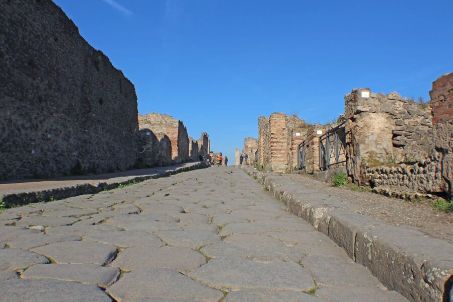 Pompeii: Skip-the-Line Tickets and Tour with Archaeologist - Who should book this Pompeii tour?