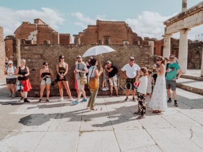 Pompeii: Small Group Tour with an Archaeologist